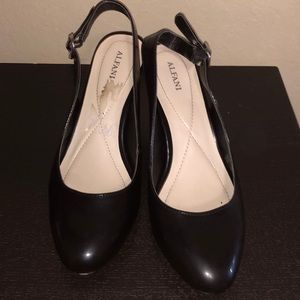 Shoes, size 8.5